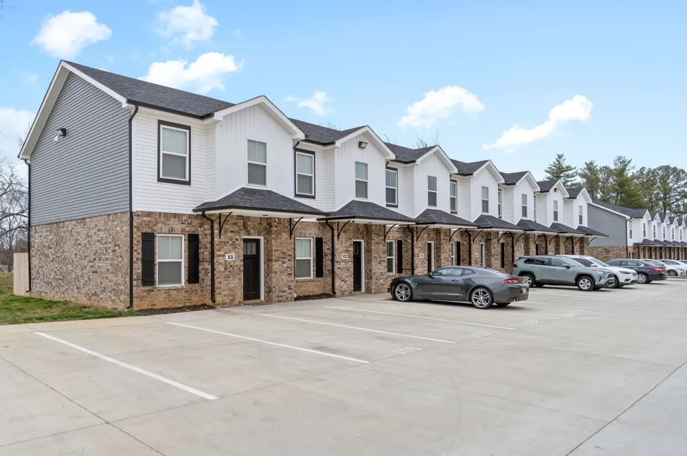 1625 Golf Club Ln #404 Clarksville, TN 37043