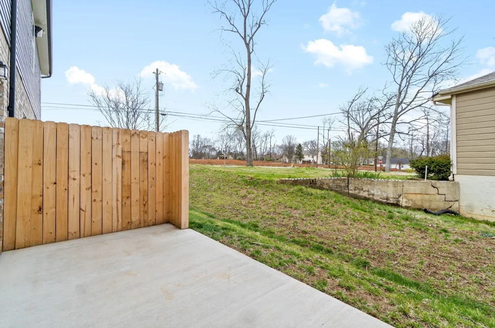1625 Golf Club Ln #404 Clarksville, TN 37043