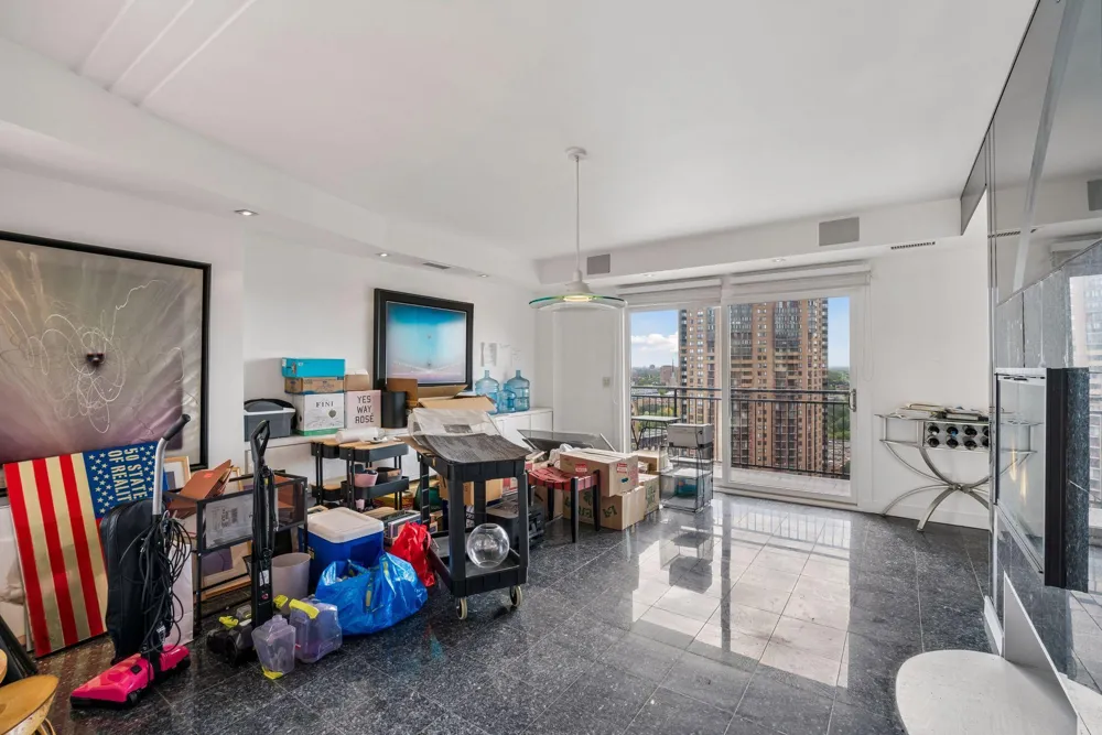 1225 Lasalle Avenue #2307 Minneapolis, MN 55403