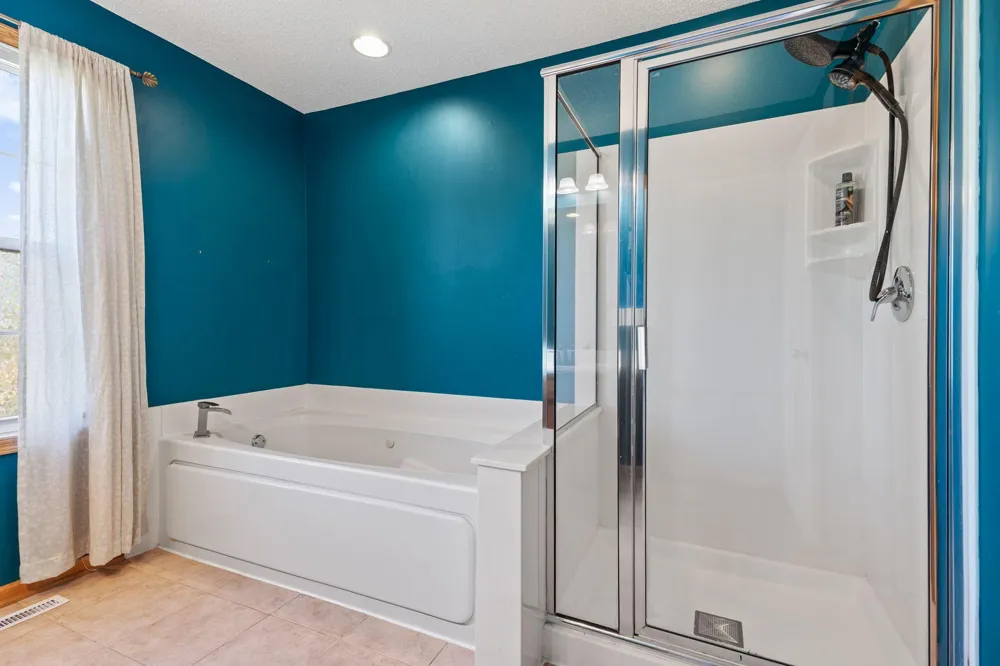 1893 Clover Meadow Drive Chaska, MN 55318