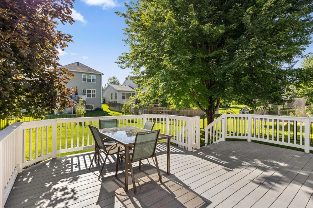 1893 Clover Meadow Drive Chaska, MN 55318