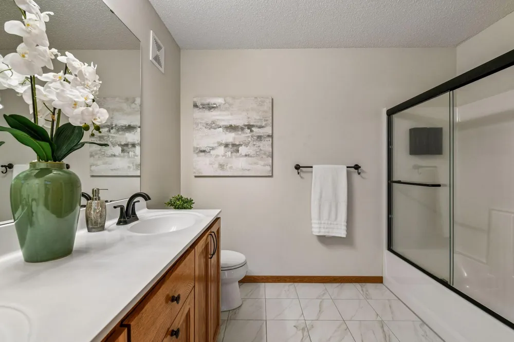 7808 Madelyn Creek Drive Victoria, MN 55386