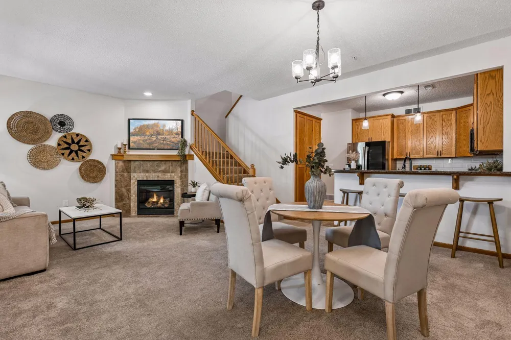 7808 Madelyn Creek Drive Victoria, MN 55386