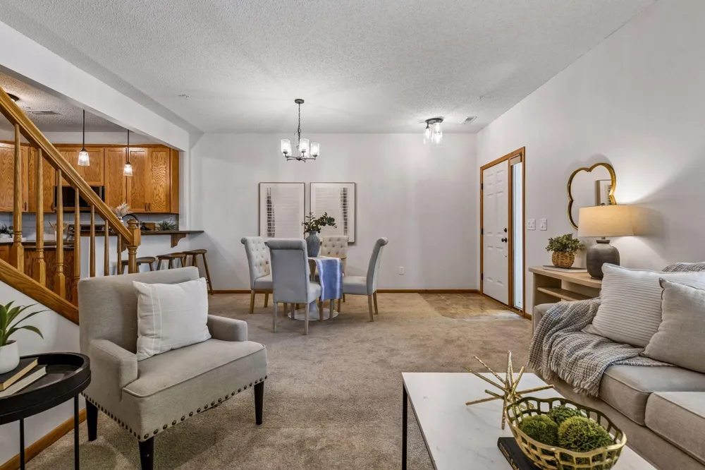 7808 Madelyn Creek Drive Victoria, MN 55386