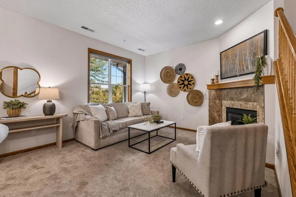 7808 Madelyn Creek Drive Victoria, MN 55386