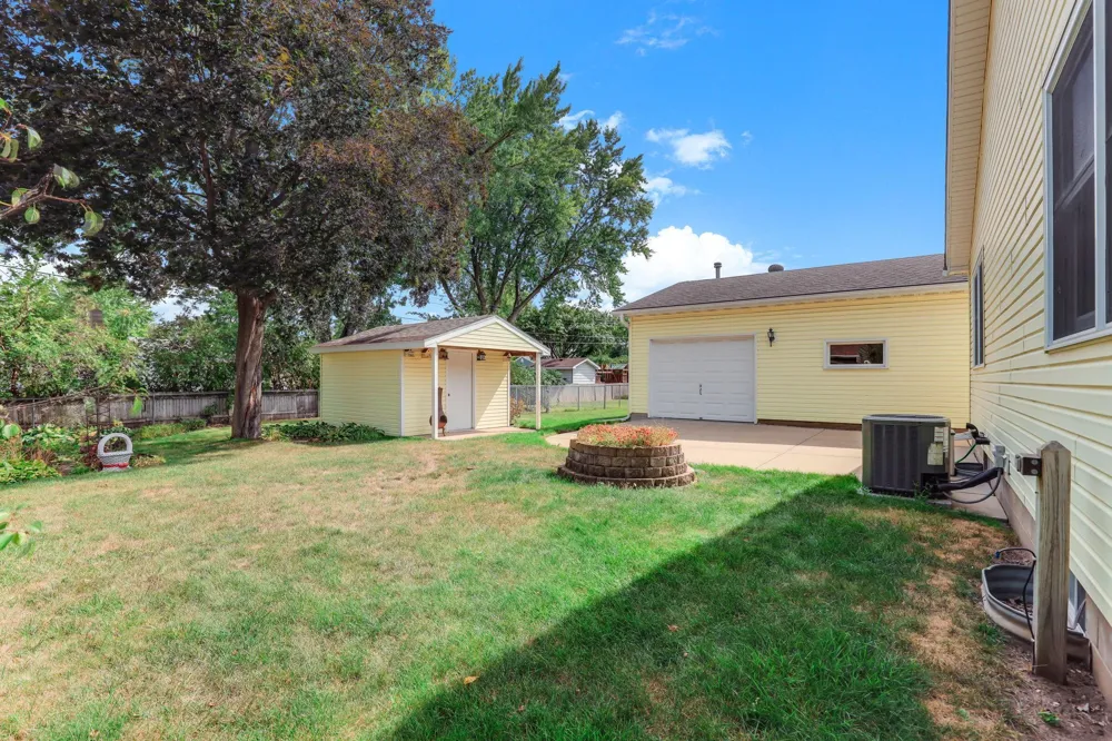 6920 Claude Avenue Inver Grove Heights, MN 55076
