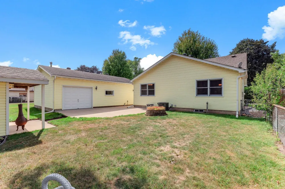 6920 Claude Avenue Inver Grove Heights, MN 55076