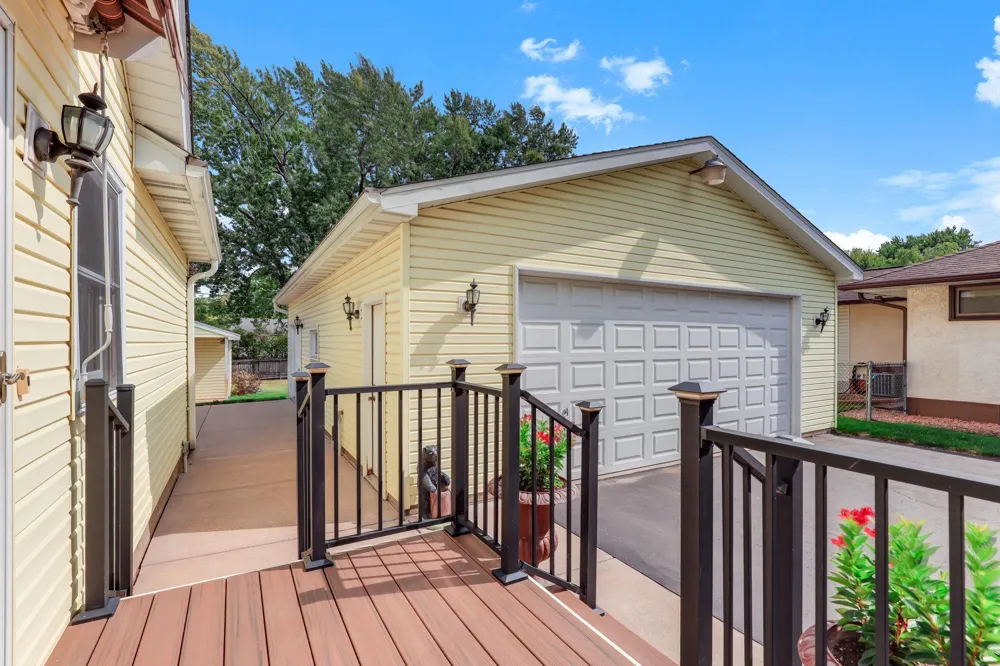 6920 Claude Avenue Inver Grove Heights, MN 55076