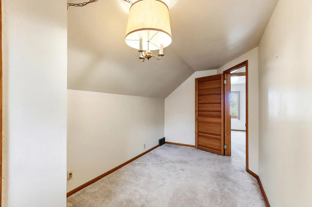 6920 Claude Avenue Inver Grove Heights, MN 55076