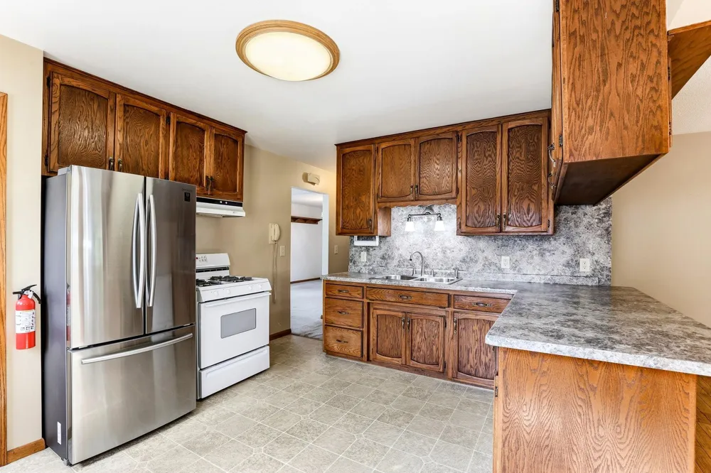 6920 Claude Avenue Inver Grove Heights, MN 55076