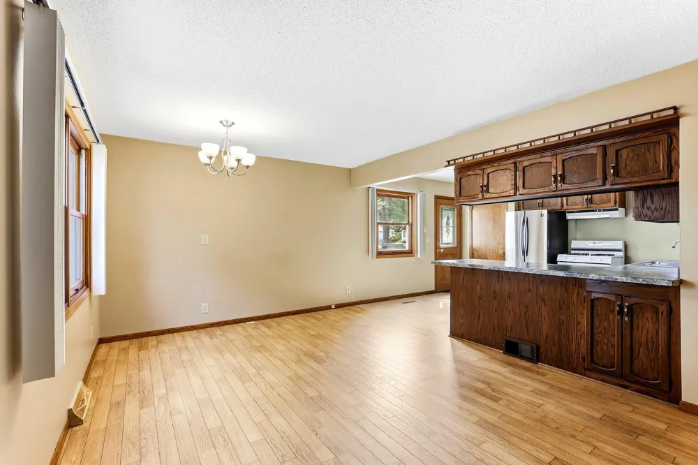 6920 Claude Avenue Inver Grove Heights, MN 55076
