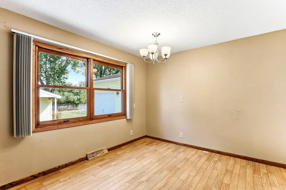 6920 Claude Avenue Inver Grove Heights, MN 55076