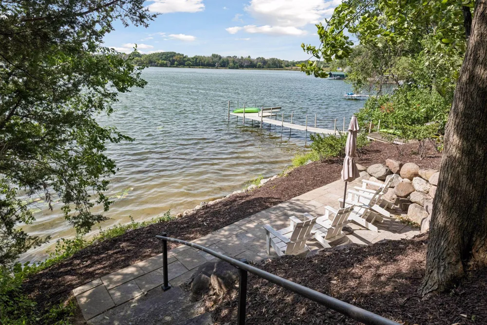 3649 Lerive Way Chaska, MN 55318
