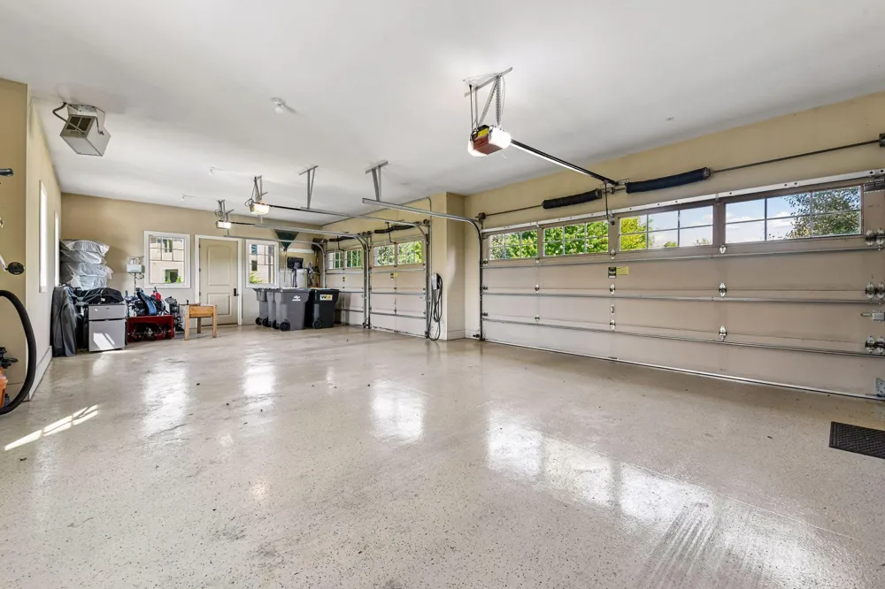 3649 Lerive Way Chaska, MN 55318