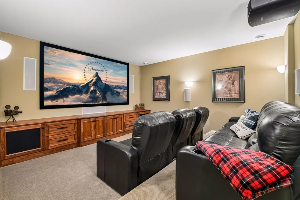 3649 Lerive Way Chaska, MN 55318