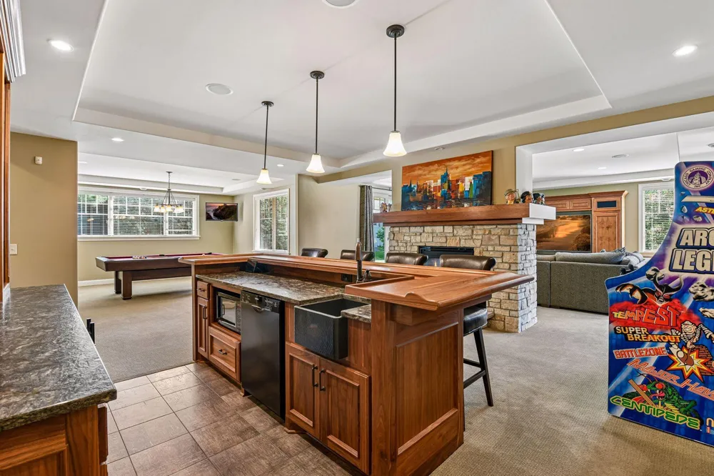 3649 Lerive Way Chaska, MN 55318