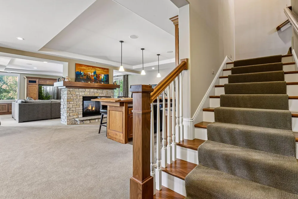 3649 Lerive Way Chaska, MN 55318