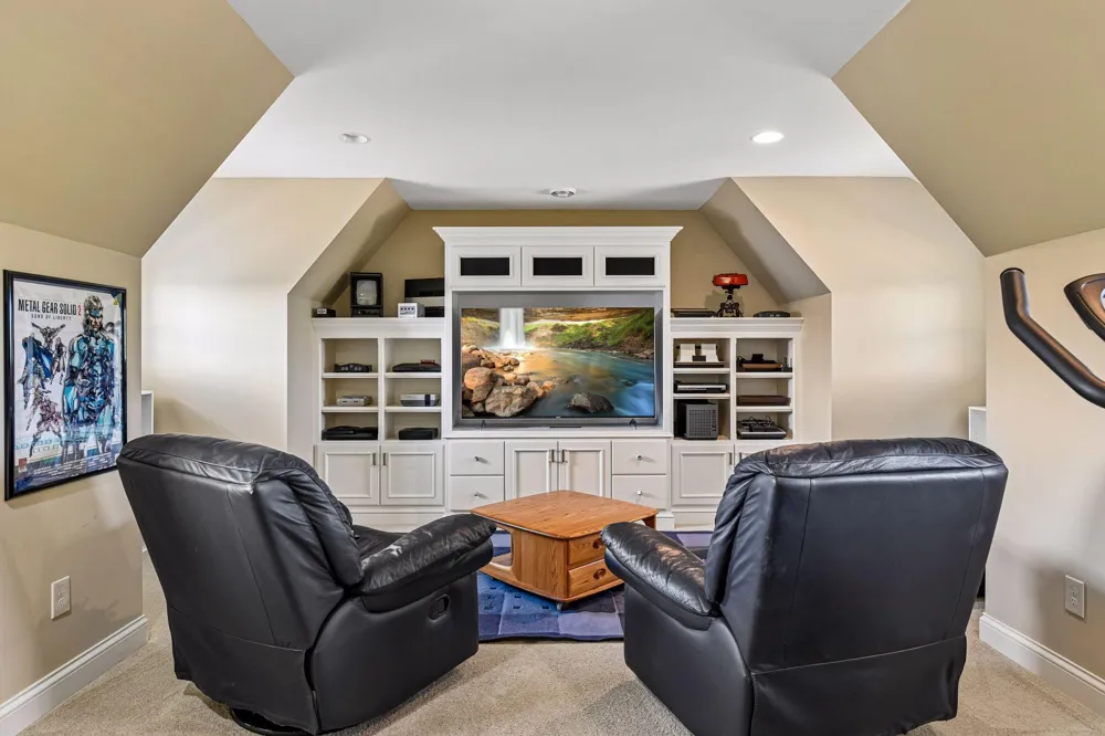 3649 Lerive Way Chaska, MN 55318