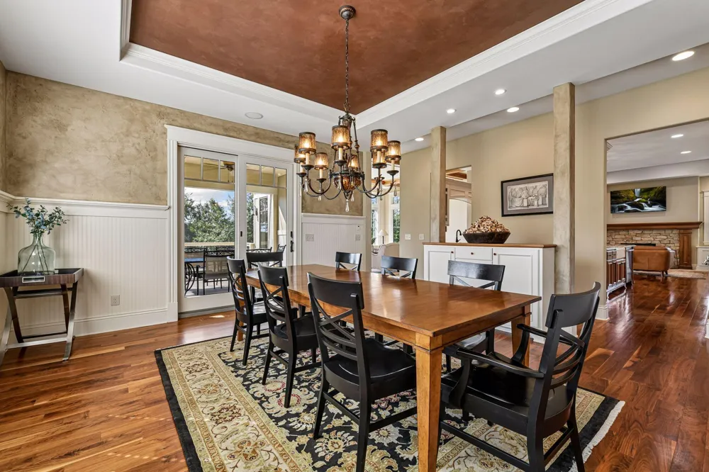 3649 Lerive Way Chaska, MN 55318