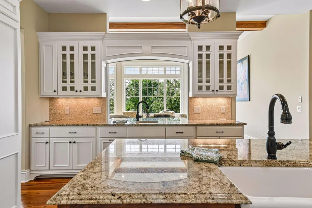 3649 Lerive Way Chaska, MN 55318