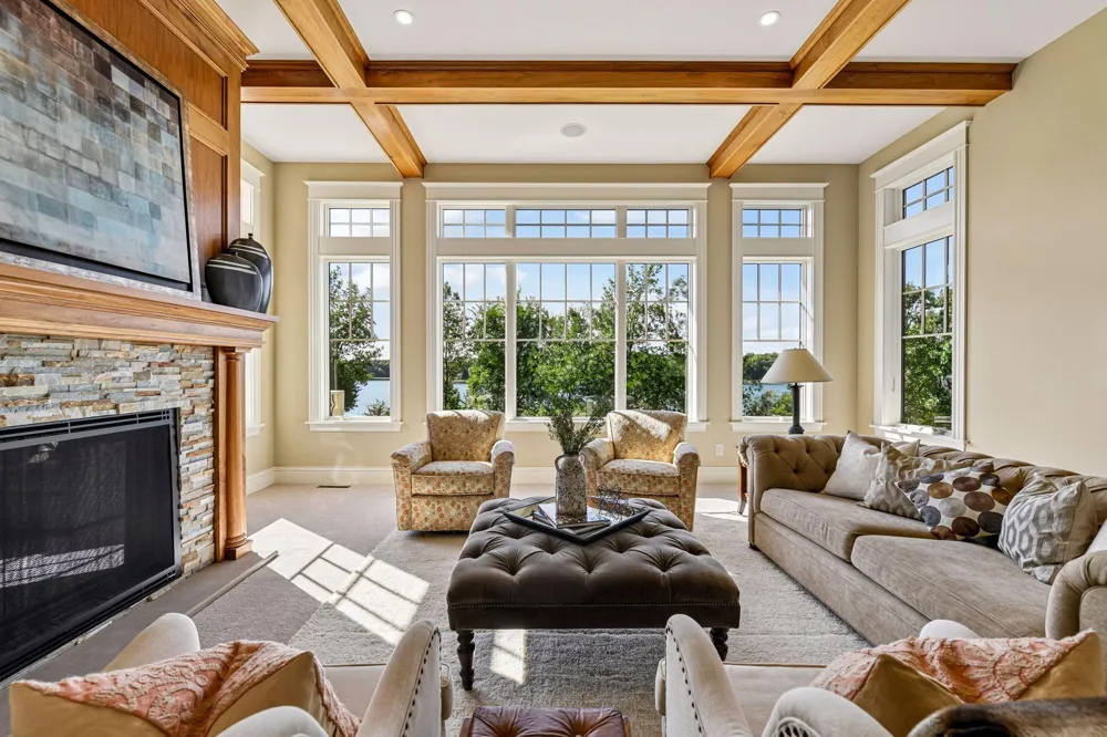 3649 Lerive Way Chaska, MN 55318
