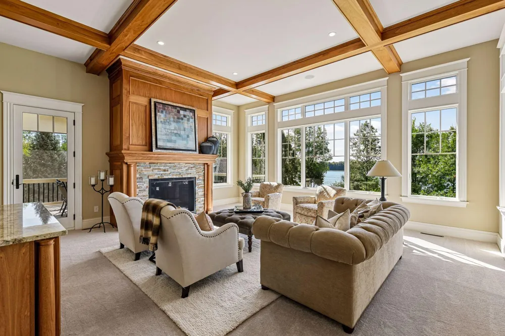 3649 Lerive Way Chaska, MN 55318