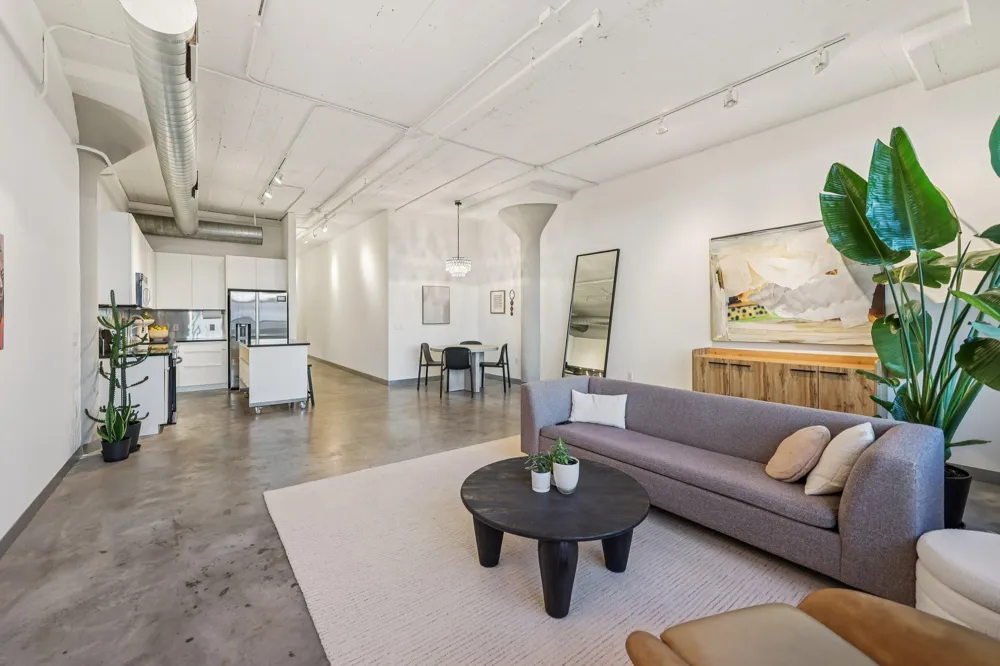 2929 Chicago Avenue #1105 Minneapolis, MN 55407