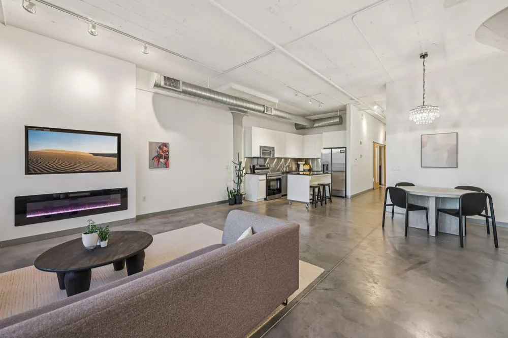 2929 Chicago Avenue #1105 Minneapolis, MN 55407