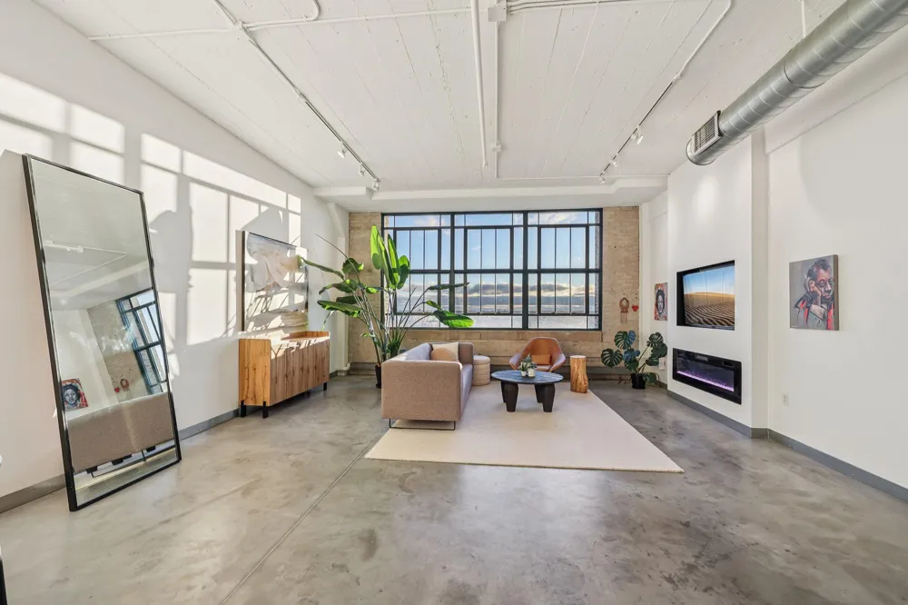 2929 Chicago Avenue #1105 Minneapolis, MN 55407