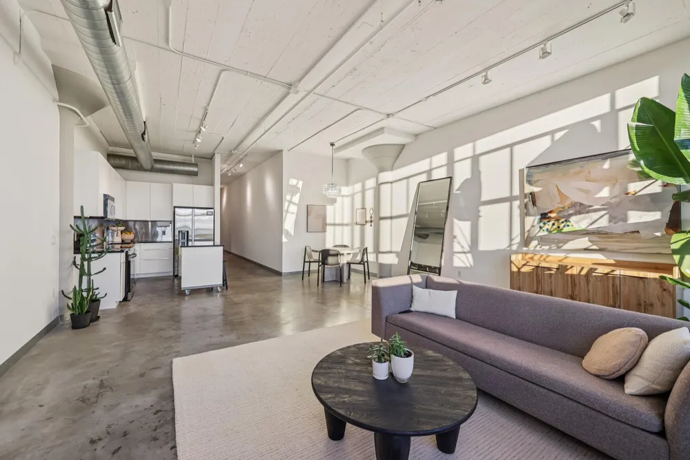 2929 Chicago Avenue #1105 Minneapolis, MN 55407