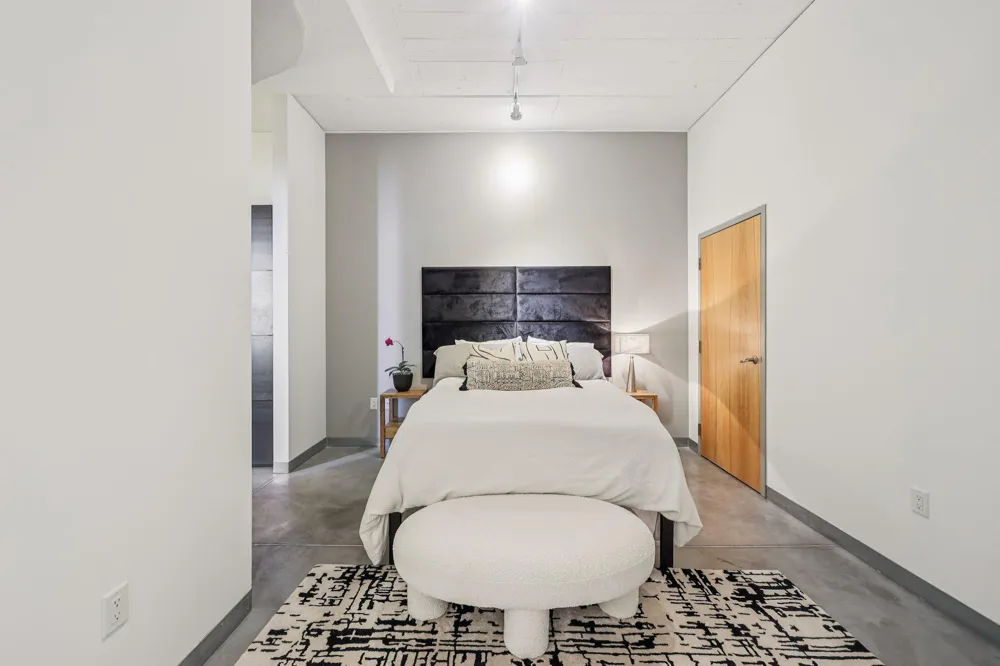 2929 Chicago Avenue #1105 Minneapolis, MN 55407