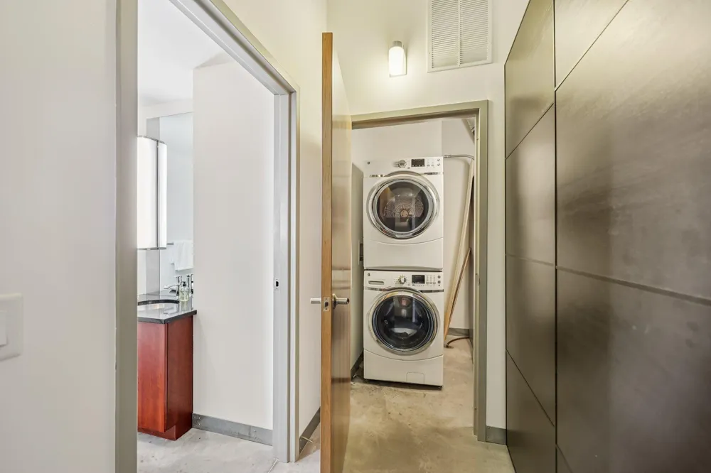 2929 Chicago Avenue #1105 Minneapolis, MN 55407