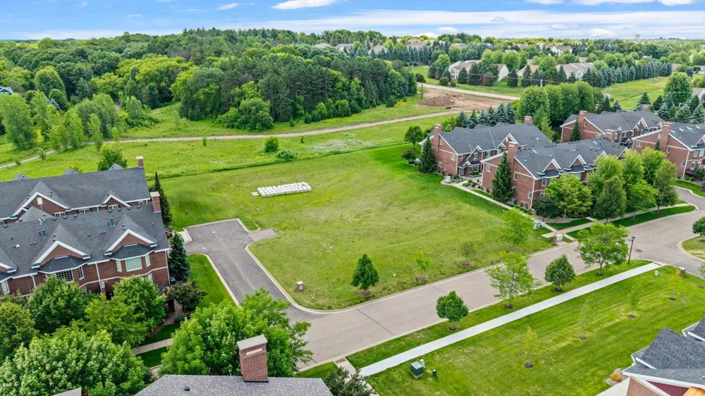10814 Falling Water Lane #A Woodbury, MN 55129