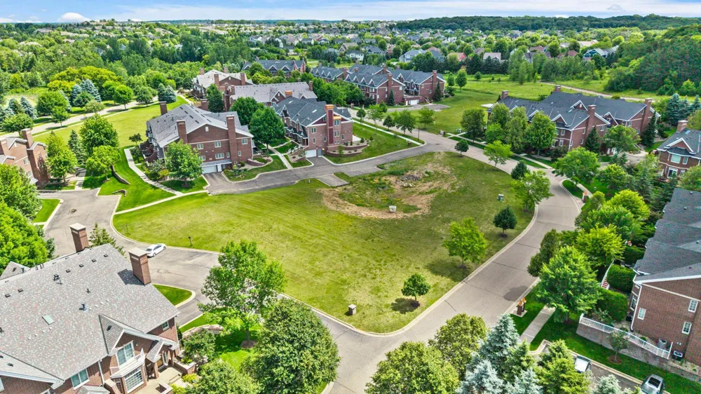 10814 Falling Water Lane #A Woodbury, MN 55129
