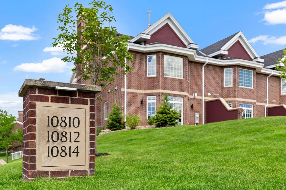 10814 Falling Water Lane #A Woodbury, MN 55129