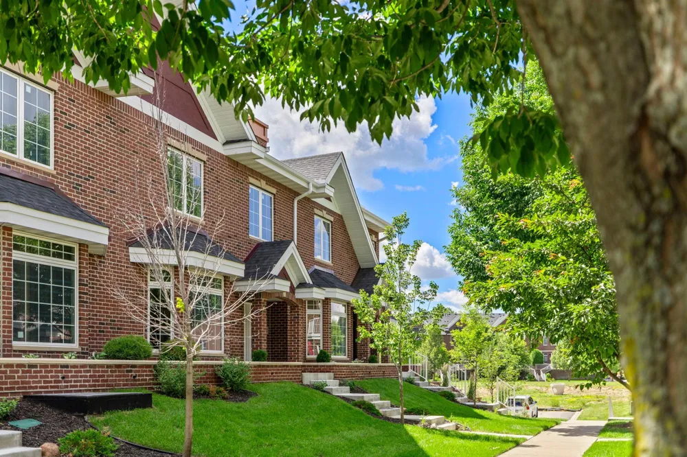 10814 Falling Water Lane #A Woodbury, MN 55129