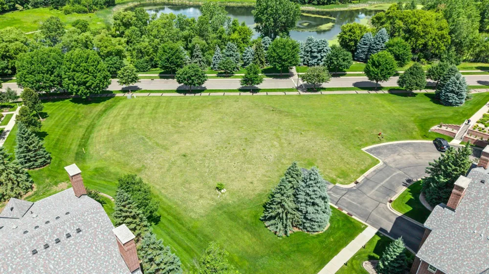 10814 Falling Water Lane #A Woodbury, MN 55129