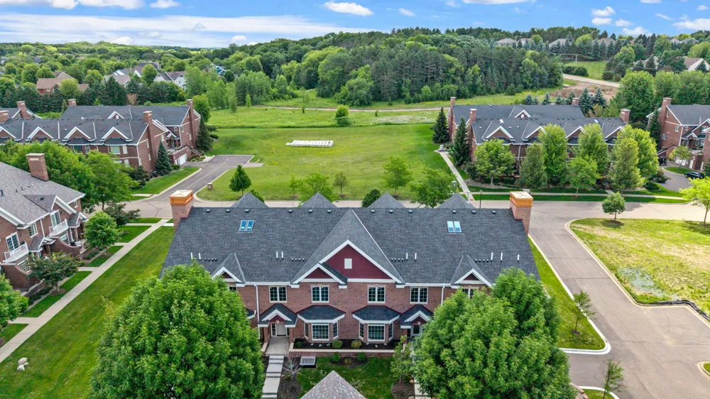 10814 Falling Water Lane #A Woodbury, MN 55129