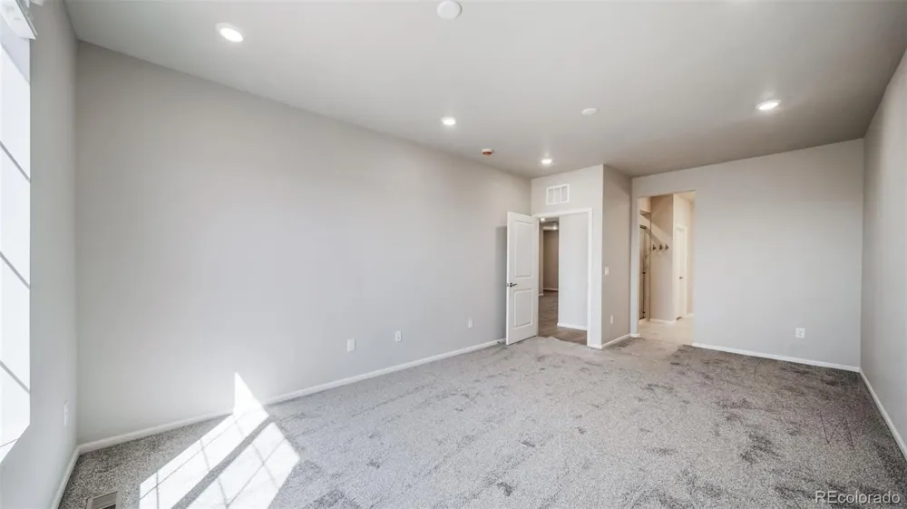 4982 Tempe Street Aurora, CO 80019