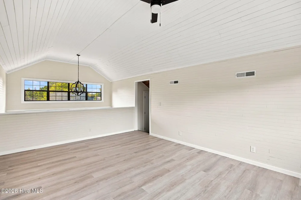 16864 Nc Highway 210 Rocky Point, NC 28457