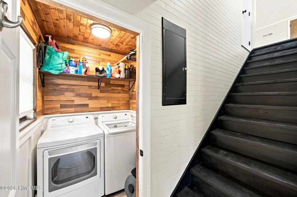 16864 Nc Highway 210 Rocky Point, NC 28457