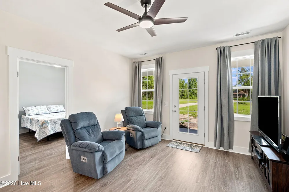 16864 Nc Highway 210 Rocky Point, NC 28457