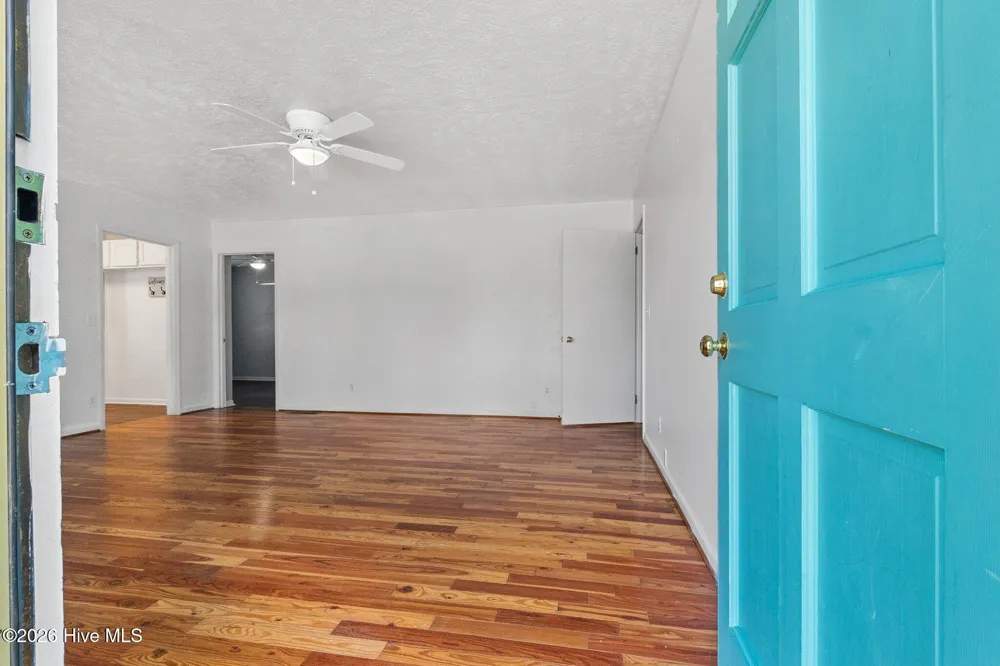 1708 Poplar Street Aberdeen, NC 28315