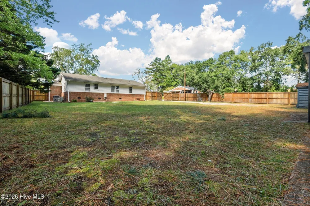 1708 Poplar Street Aberdeen, NC 28315