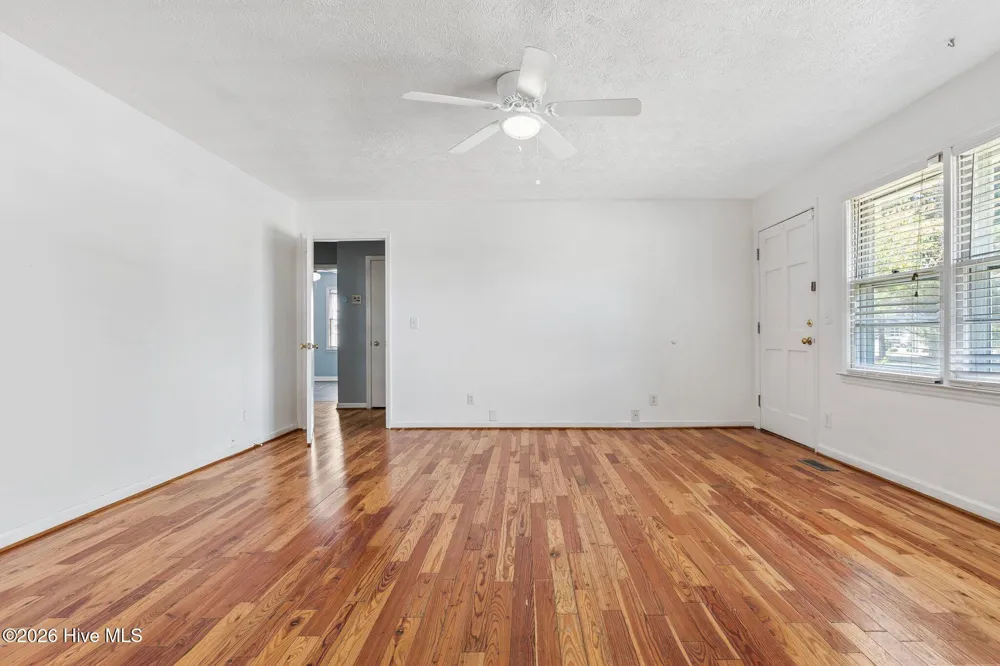 1708 Poplar Street Aberdeen, NC 28315