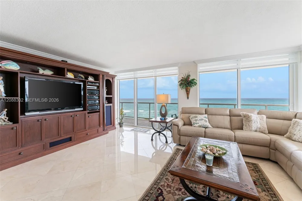 8855 Collins Ave #8J Surfside, FL 33154