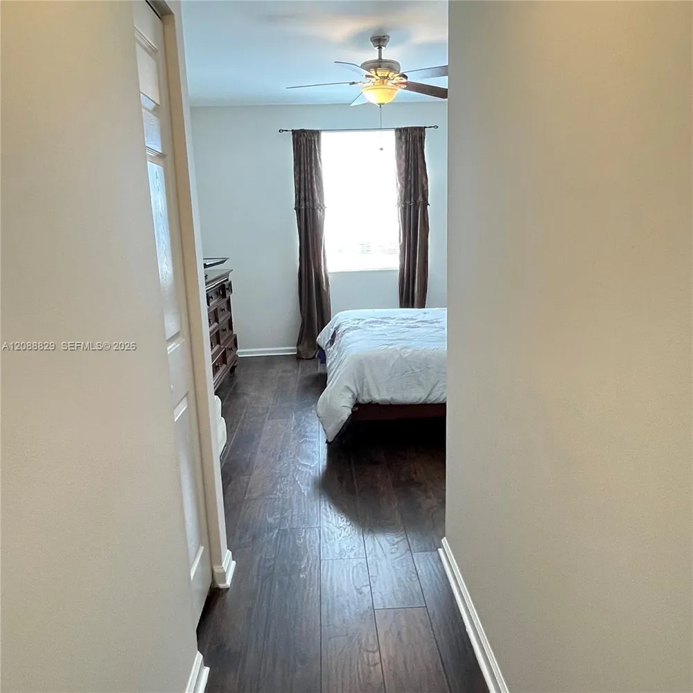17100 Bay Rd #1906 Sunny Isles Beach, FL 33160