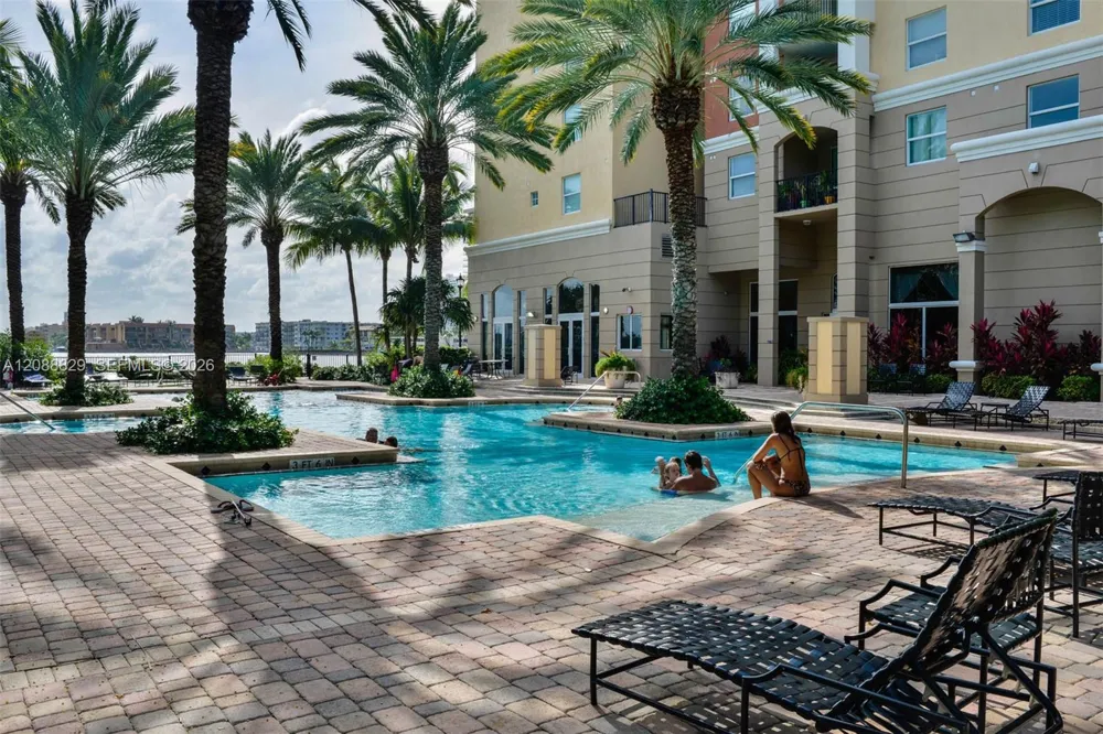 17100 Bay Rd #1906 Sunny Isles Beach, FL 33160