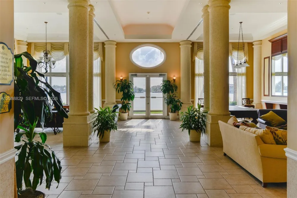 17100 Bay Rd #1906 Sunny Isles Beach, FL 33160