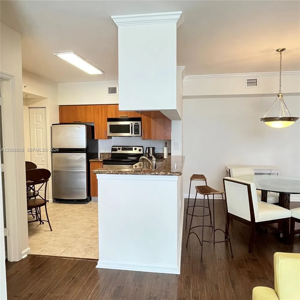 17100 Bay Rd #1906 Sunny Isles Beach, FL 33160
